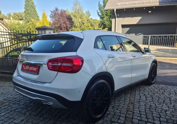 Mercedes-Benz GLA cena 83999 przebieg: 65000, rok produkcji 2016 z Szczebrzeszyn małe 667